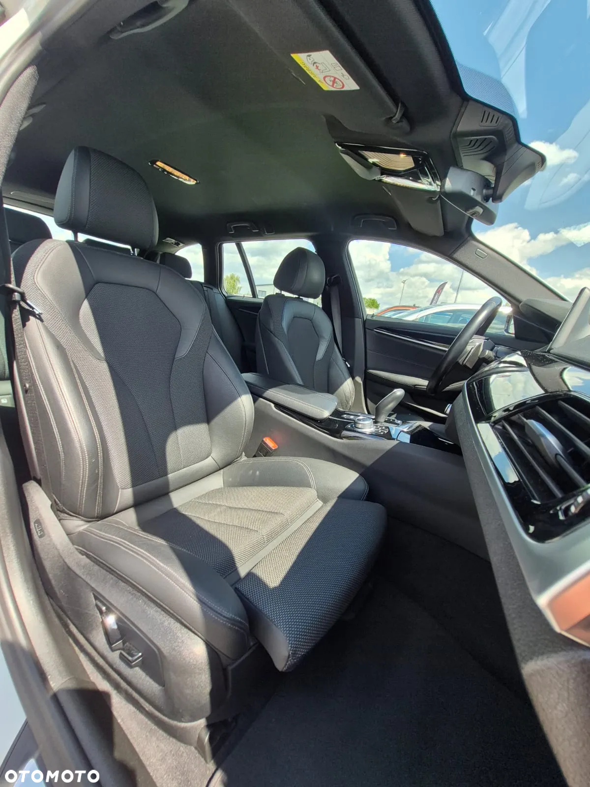 BMW Seria 5 520d Sport Line - 23