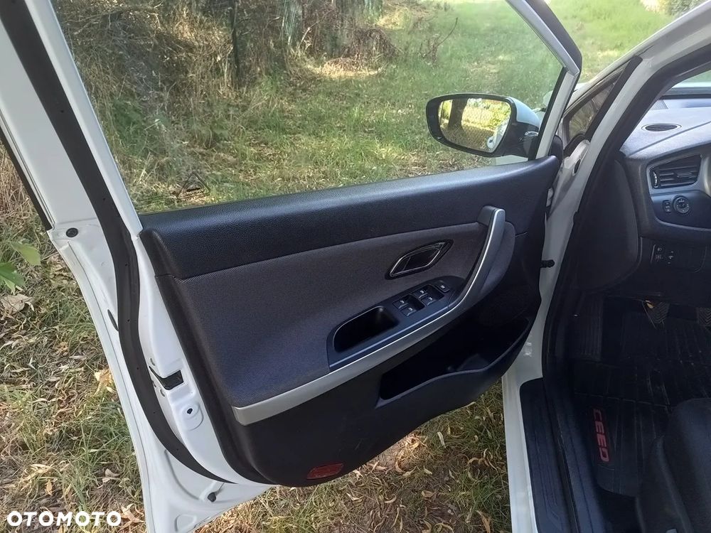 Kia Ceed 1.6 GDI M - 7