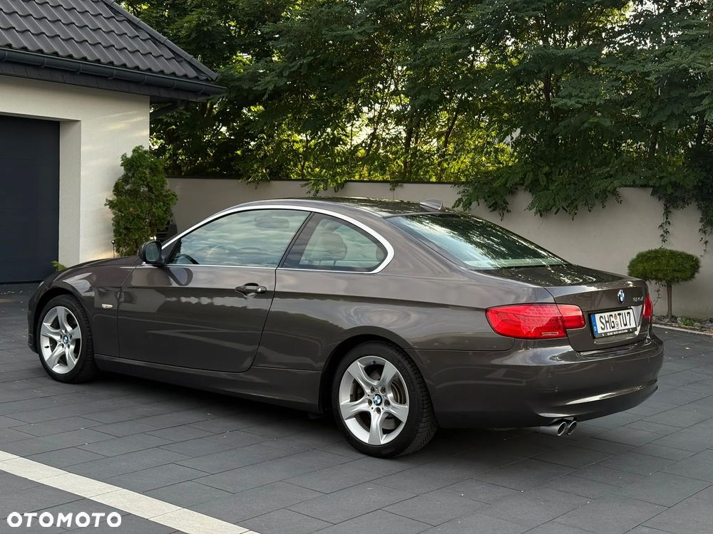 BMW Seria 3 325d Coupe Edition Exclusive - 14