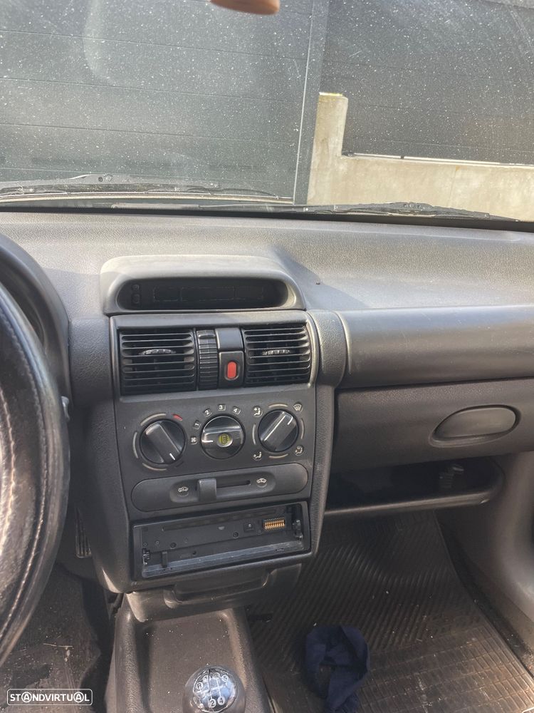 Opel Corsa - 7