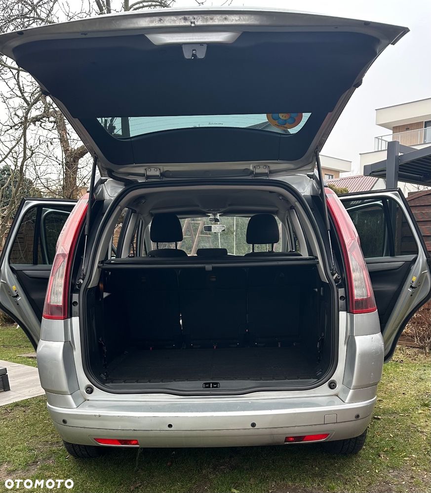 Citroën C4 Grand Picasso - 13