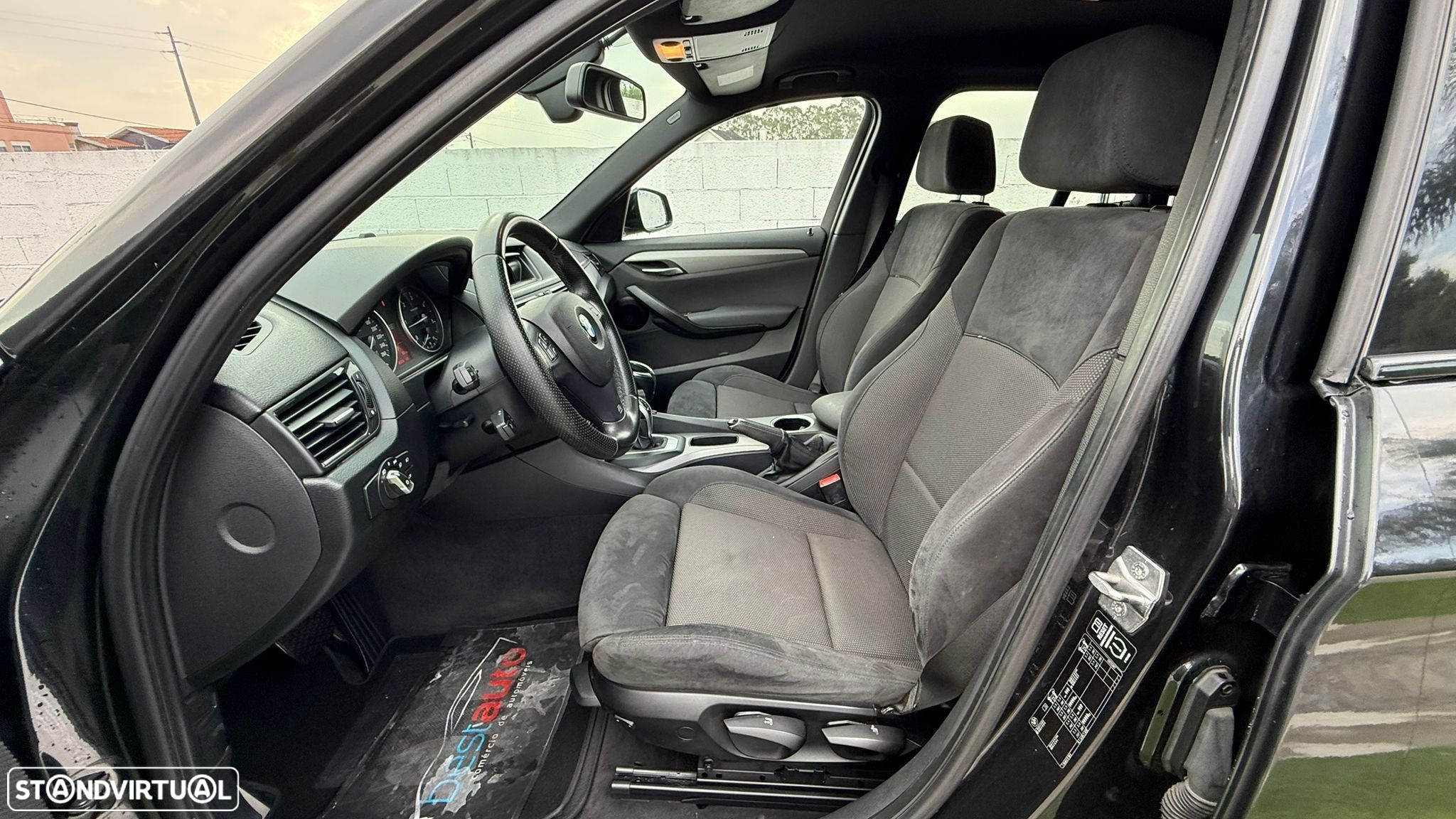 BMW X1 18 d sDrive Auto Pack M - 15