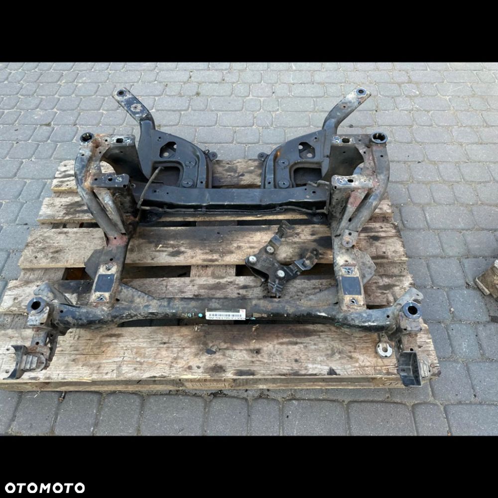 Jaguar XE sanki wózek trawersa zawieszenie przód GX735C145AE