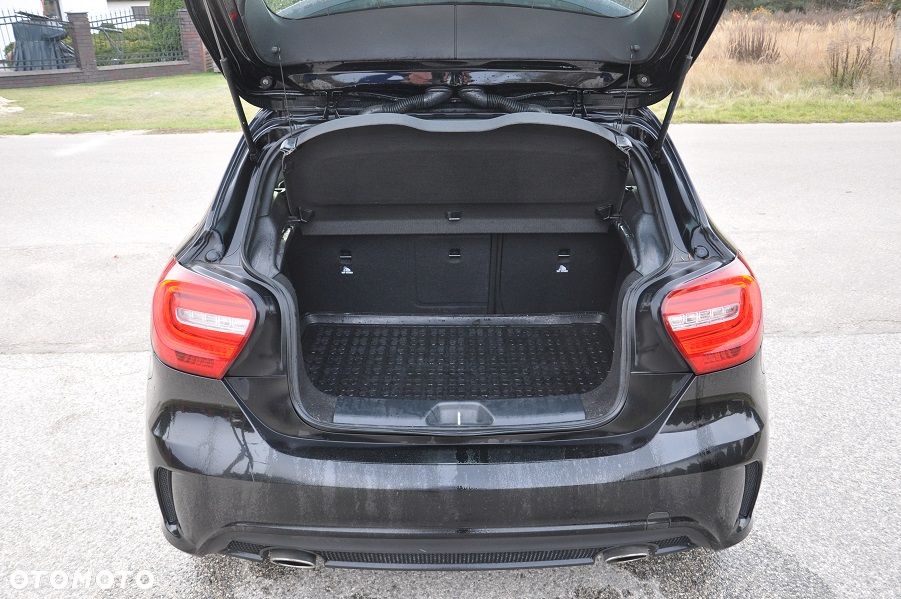 Mercedes-Benz Klasa A 180 7G-DCT AMG Line - 13