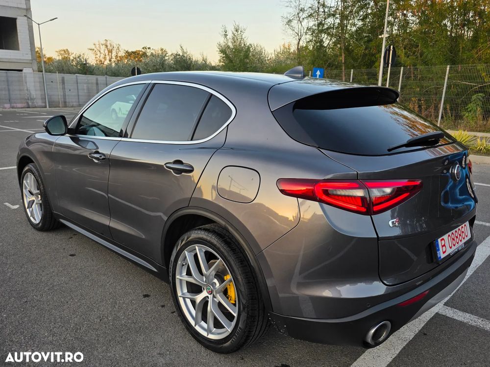 Alfa Romeo Stelvio 2.2 16V AT8 Q4 Veloce - 4