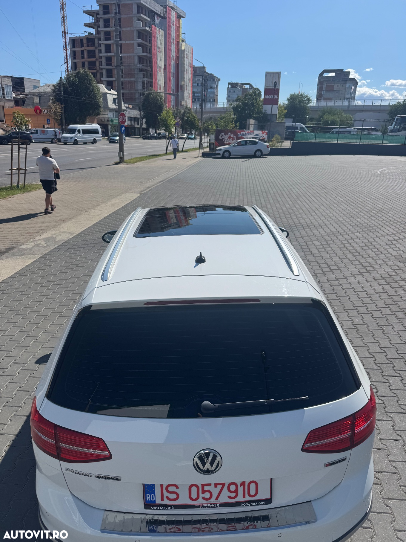 Volkswagen Passat Variant 2.0 TDI DSG Highline - 15