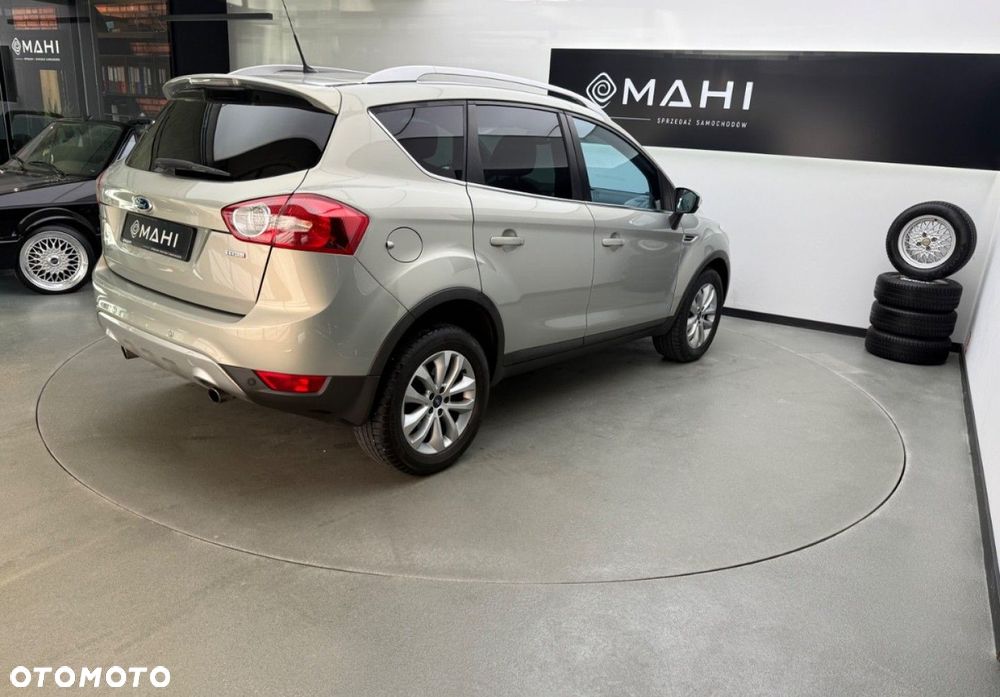 Ford Kuga 2.0 TDCi 4x4 Titanium - 12