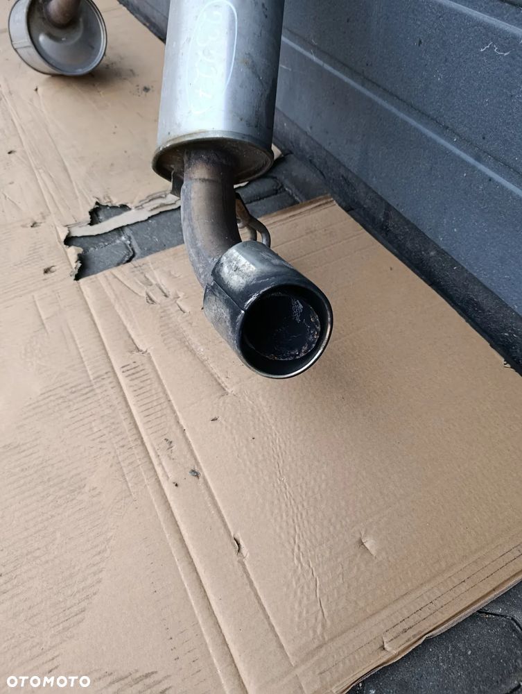 TOYOTA AURIS II 2 1.2 B WYDECH TŁUMIK ŚRODKOWY - 2