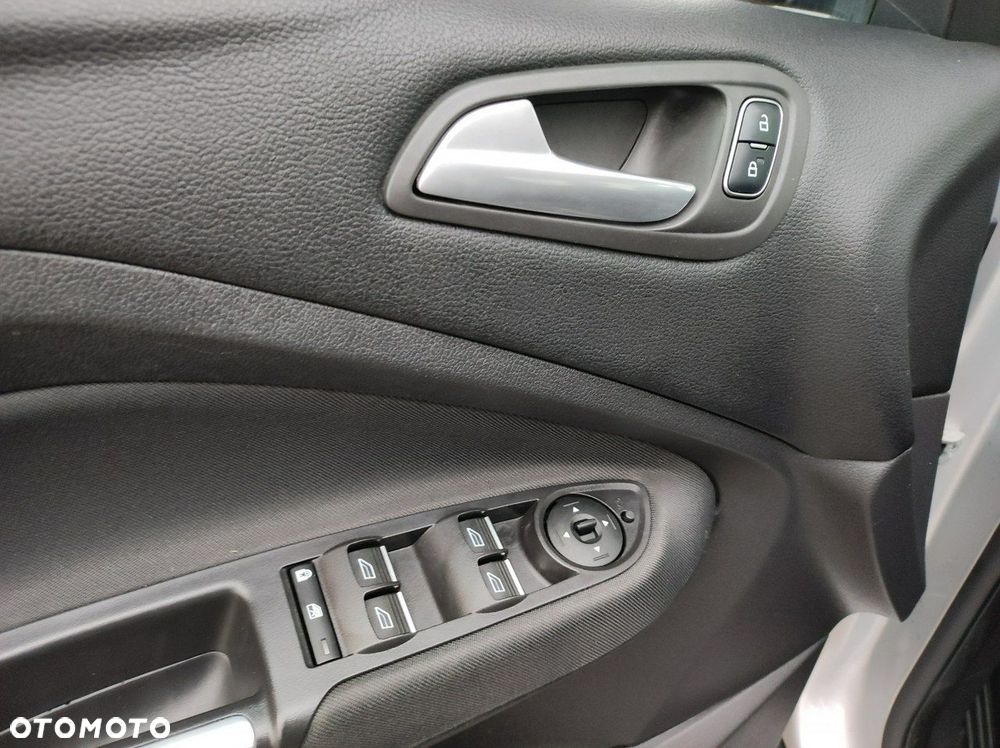 Ford Grand C-MAX - 12