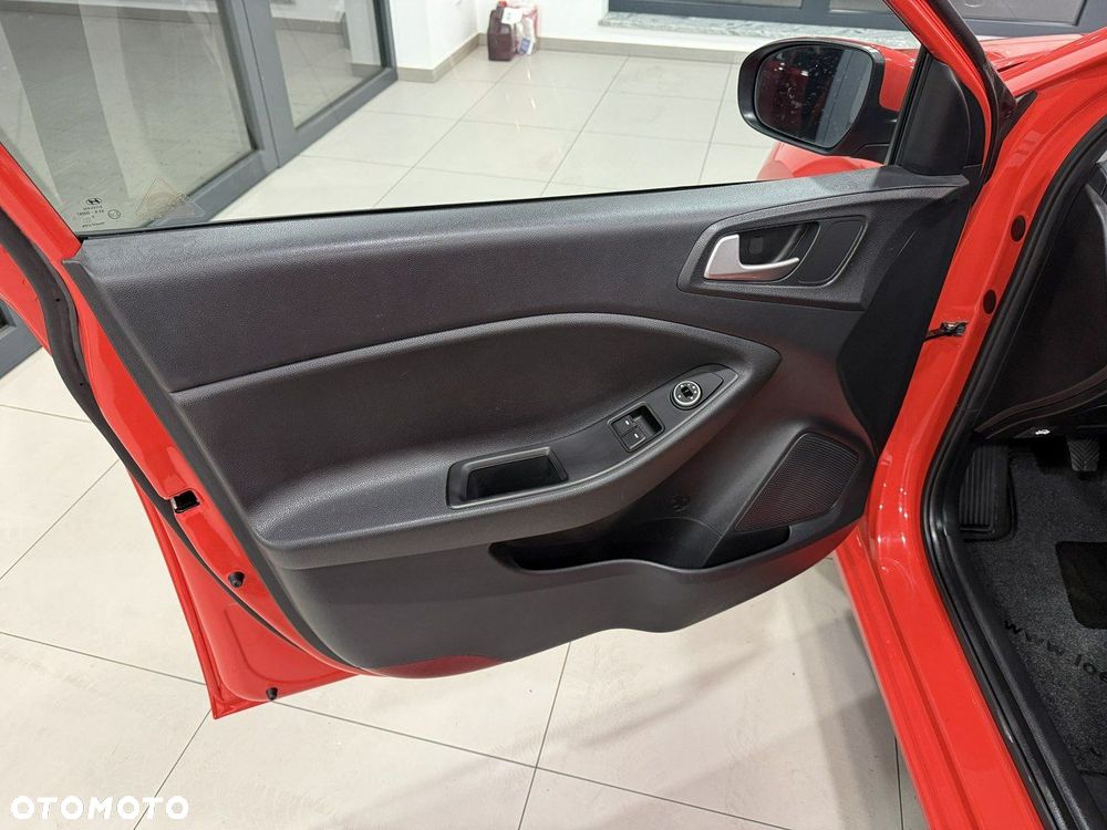 Hyundai i20 - 11