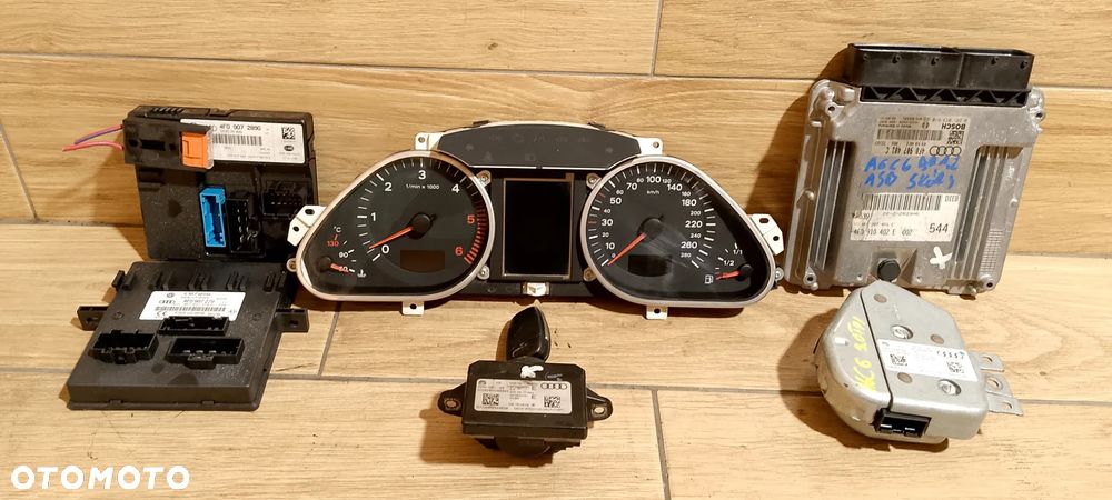 Zestaw Komputer Licznik Kluczyk Audi A6 C6 3.0 TDI - 1
