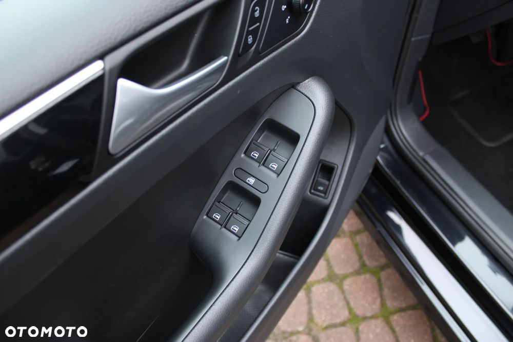 Volkswagen Jetta 1.4 TSI BMT Highline - 14