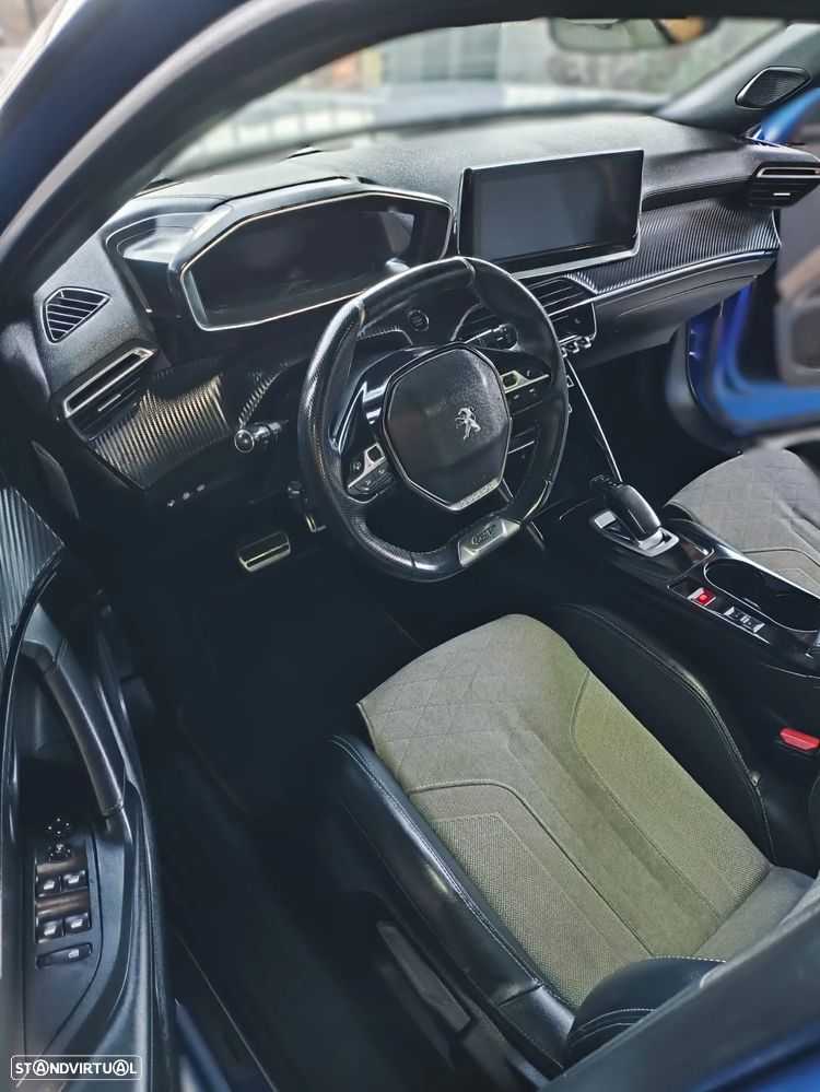 Peugeot e-2008 GT - 11