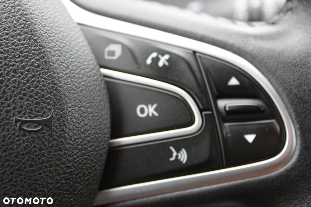 Renault Scenic BLUE dCi 120 LIMITED - 15