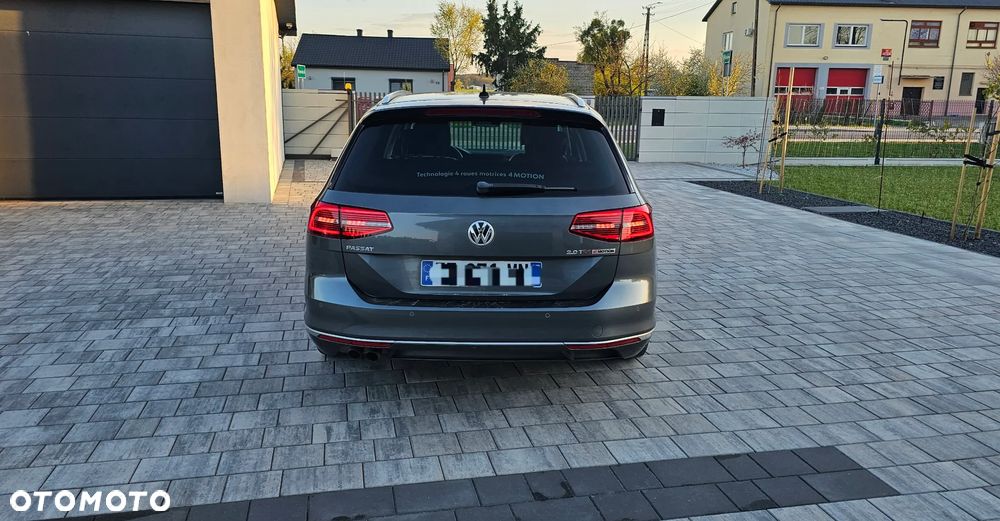 Volkswagen Passat Variant 2.0 TDI SCR 4Motion DSG Highline - 5