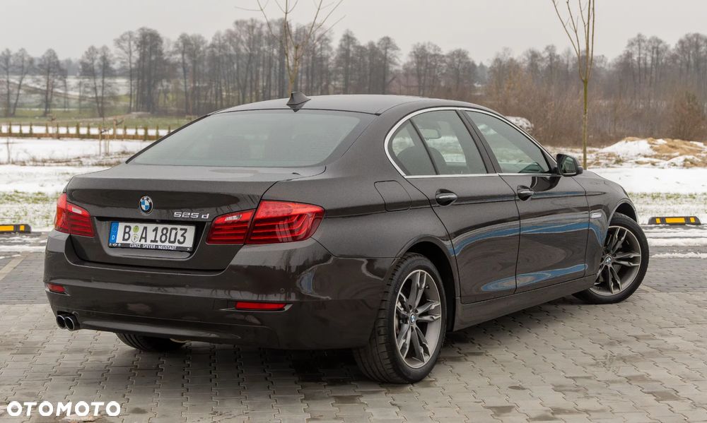 BMW Seria 5 525d - 5