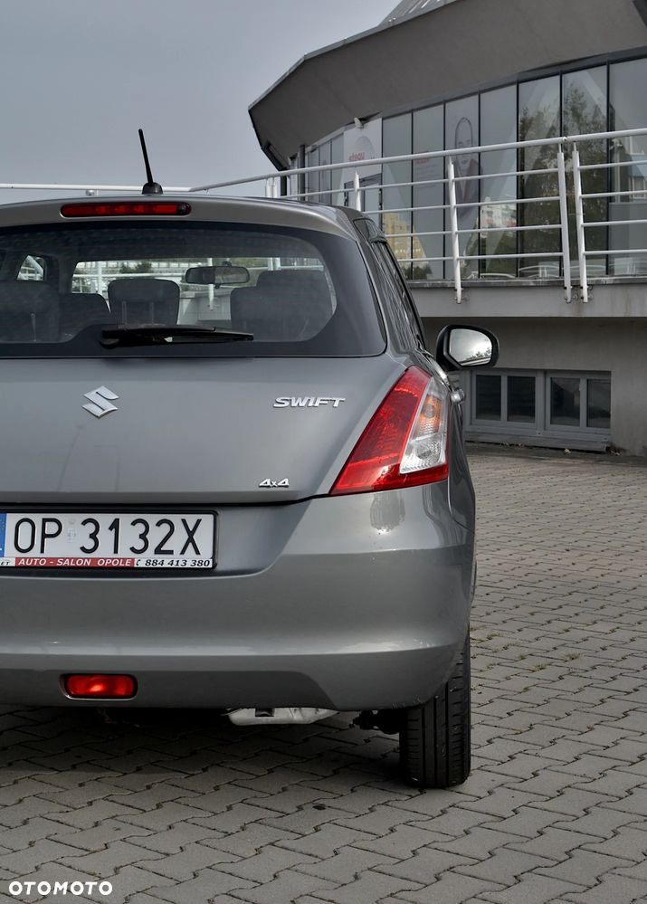 Suzuki Swift - 4