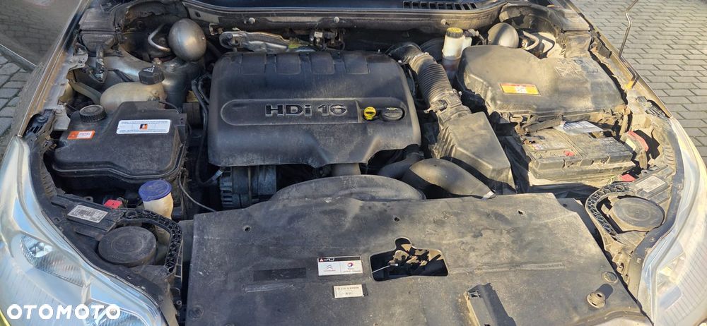 Citroën C5 HDi 135 FAP Exclusive - 17