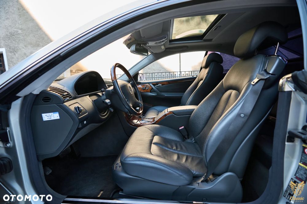 Mercedes-Benz CL 500 - 24