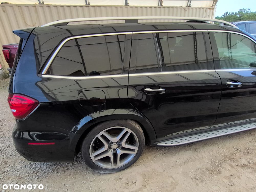 Mercedes-Benz GLS - 15