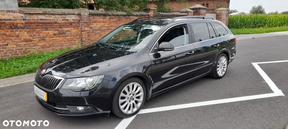 Skoda Superb 2.0 TDI Exclusive - 24