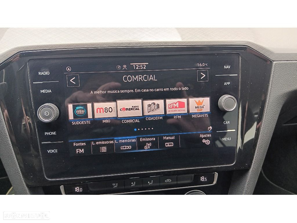 VW Passat Variant 2.0 TDi Business DSG - 18