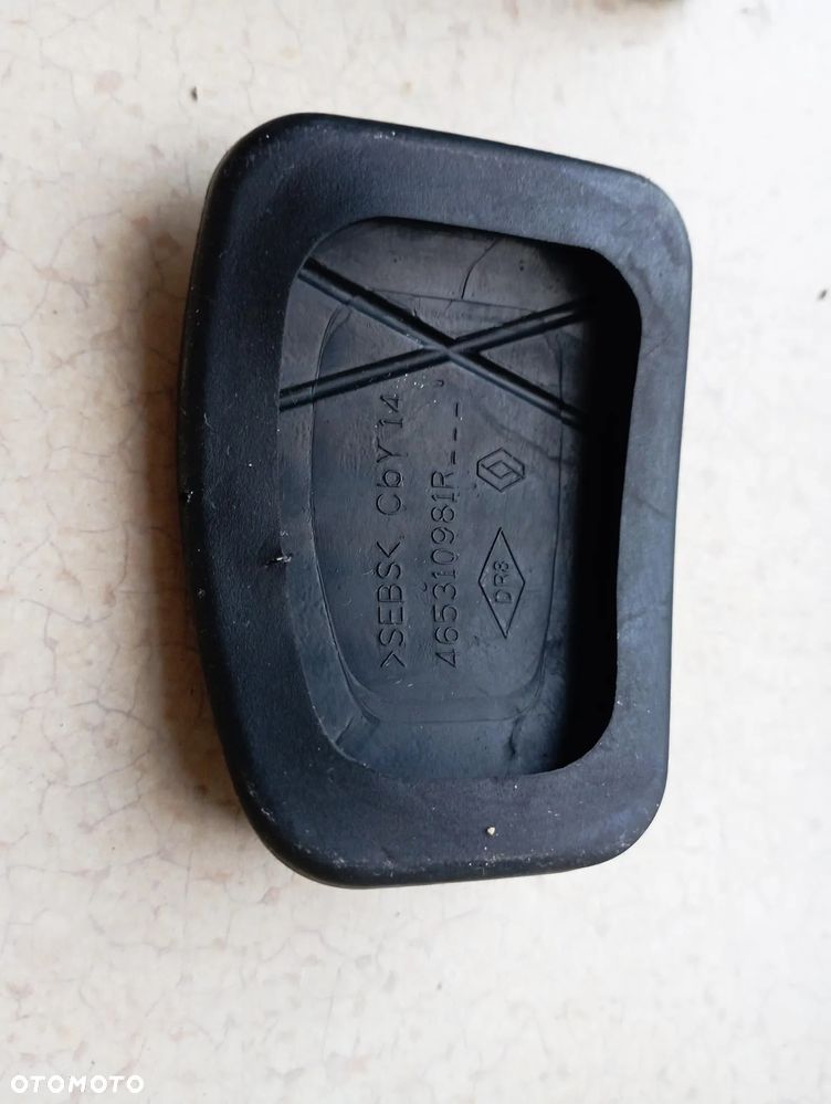NANAKŁADKA GUMA pedału hamulca RENAULT manual - 2