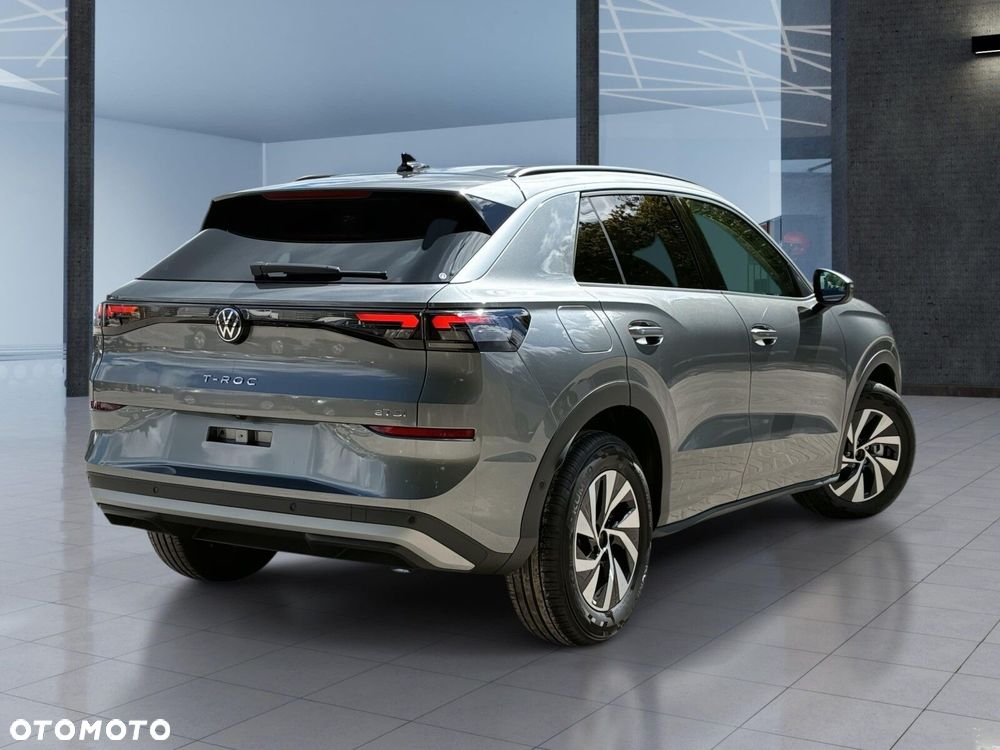 Volkswagen T-Roc - 3