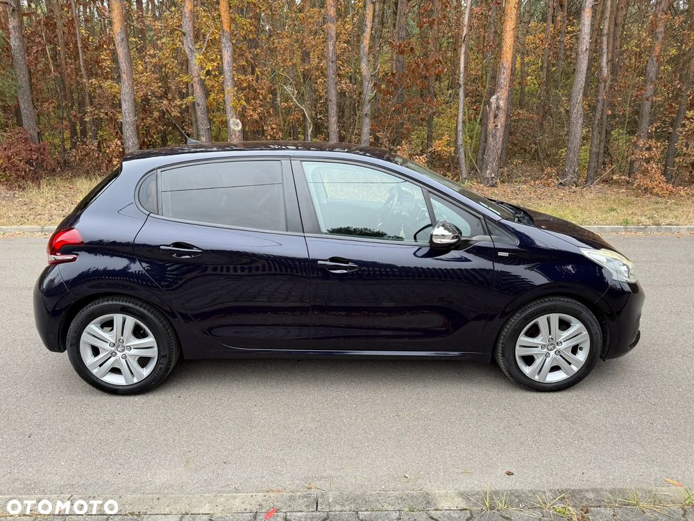 Peugeot 208 82 PureTech Style - 4