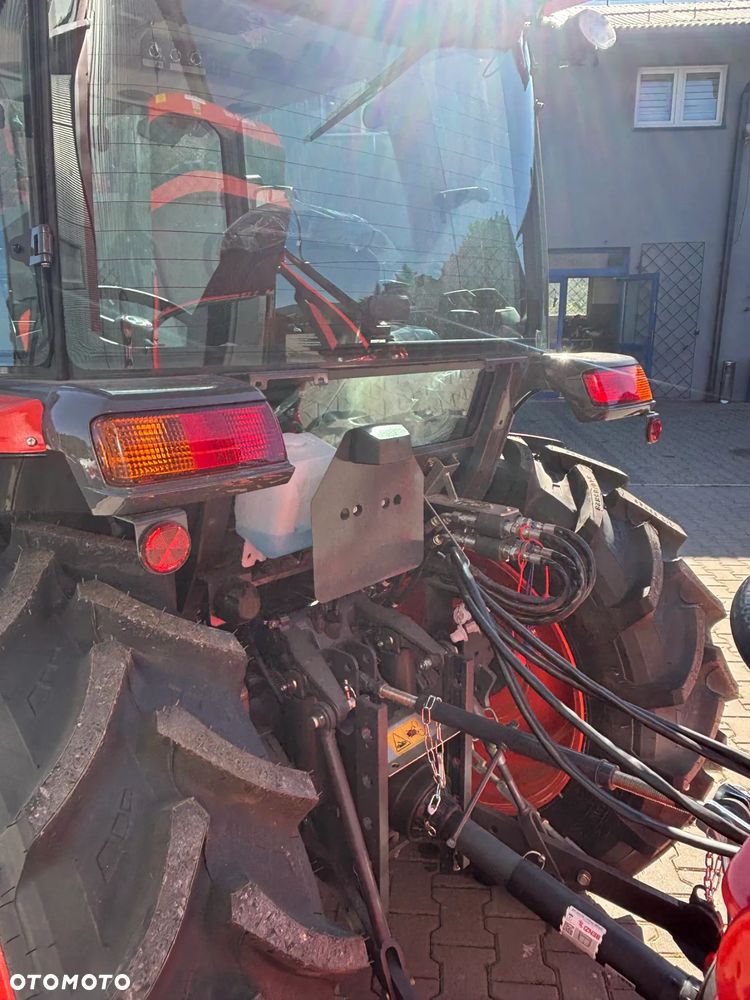 Kubota L2452 - 8