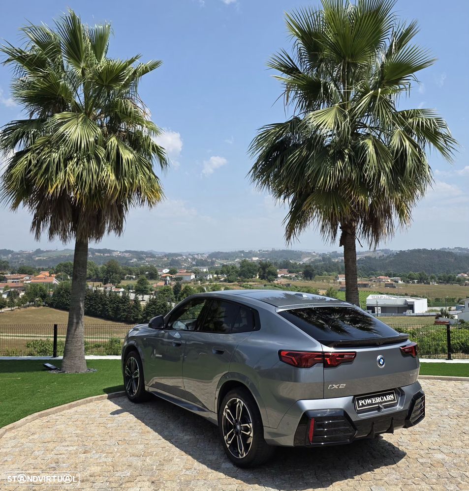 BMW iX2 eDrive20 Pack Desportivo M Pro - 8