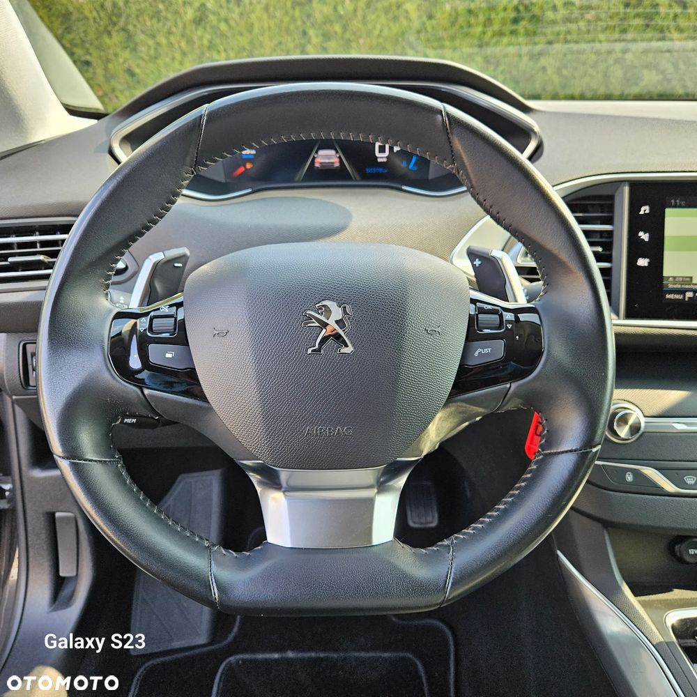 Peugeot 308 BlueHDi 130 EAT8 Allure - 18