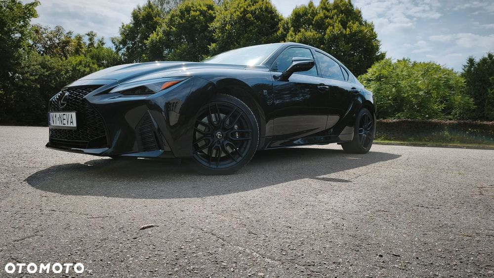 Lexus IS - 10