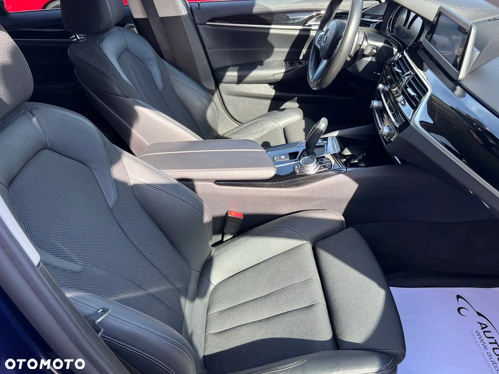 BMW Seria 5 520d Sport Line - 7