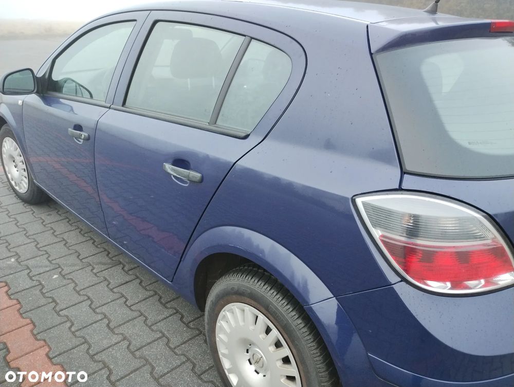 Opel Astra 1.6 - 10