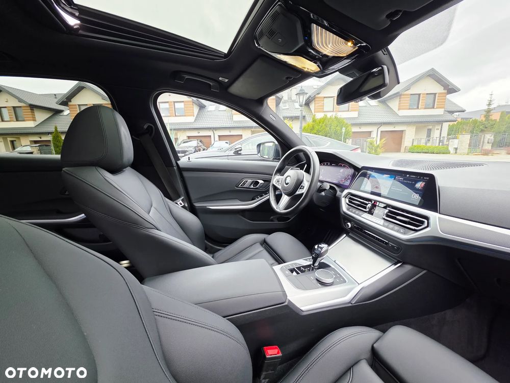 BMW Seria 3 330e Sport Line - 14