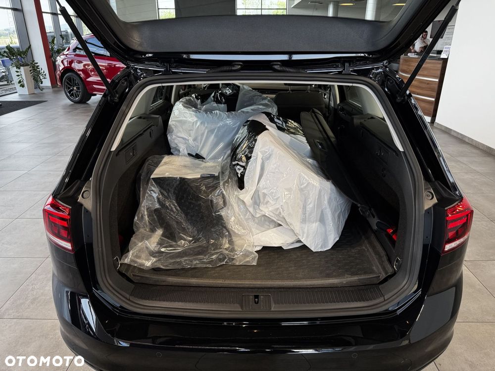 Volkswagen Passat - 14