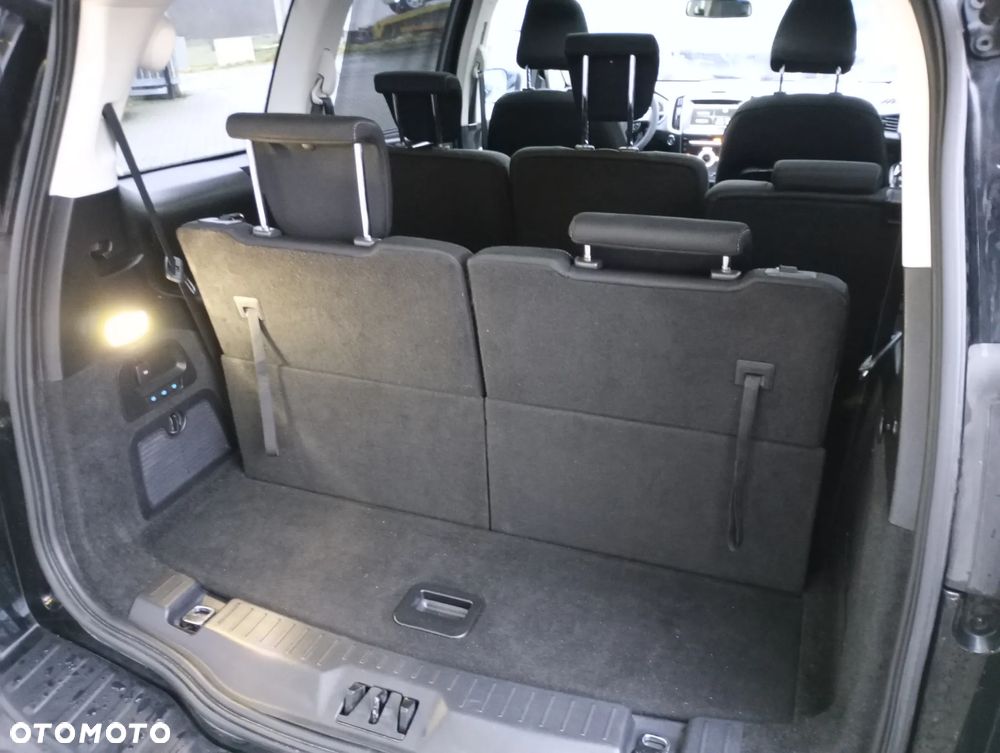 Ford Galaxy 2.0 TDCi Titanium - 16