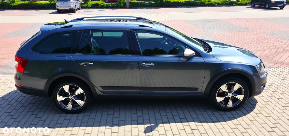 Skoda Octavia 2.0 TDI 4x4 DSG Scout - 15