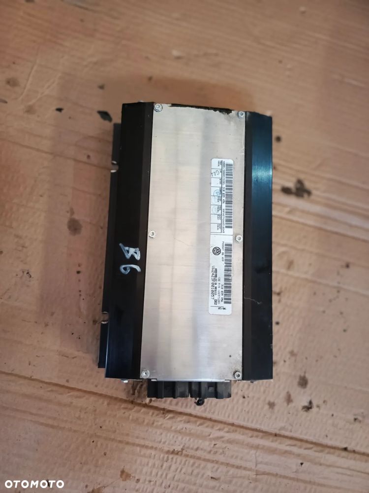 WZMACNIACZ PASSAT B6 3C0035456 - 1