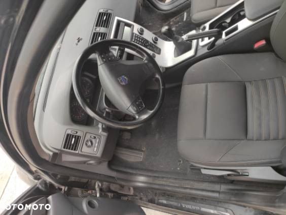 Volvo V50 2.0D - 6