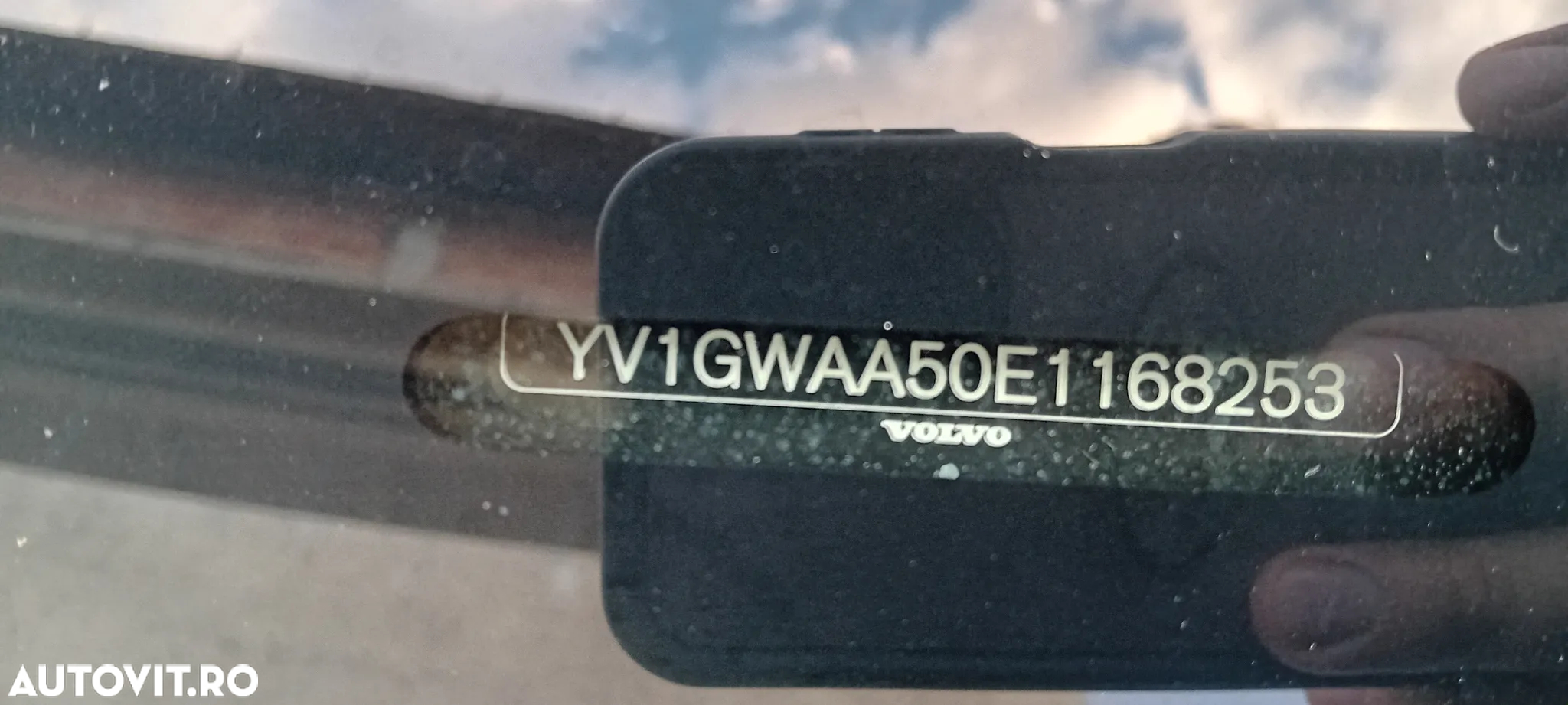 Volvo V60 D6 Plug-In-Hybrid AWD Geartronic Summum - 14