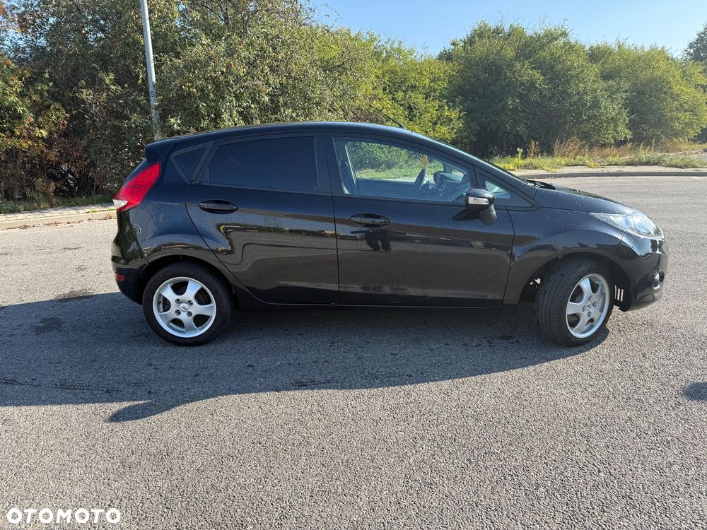 Ford Fiesta 1.25 Champions Edition - 14