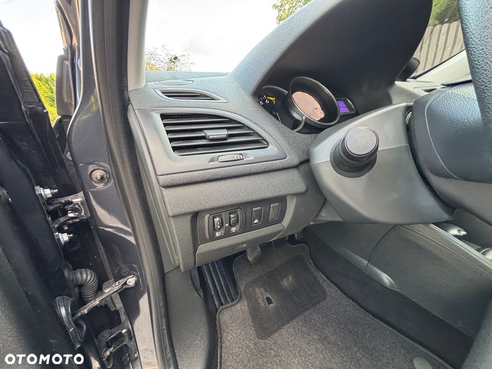 Renault Megane 1.6 16V 100 Expression - 11