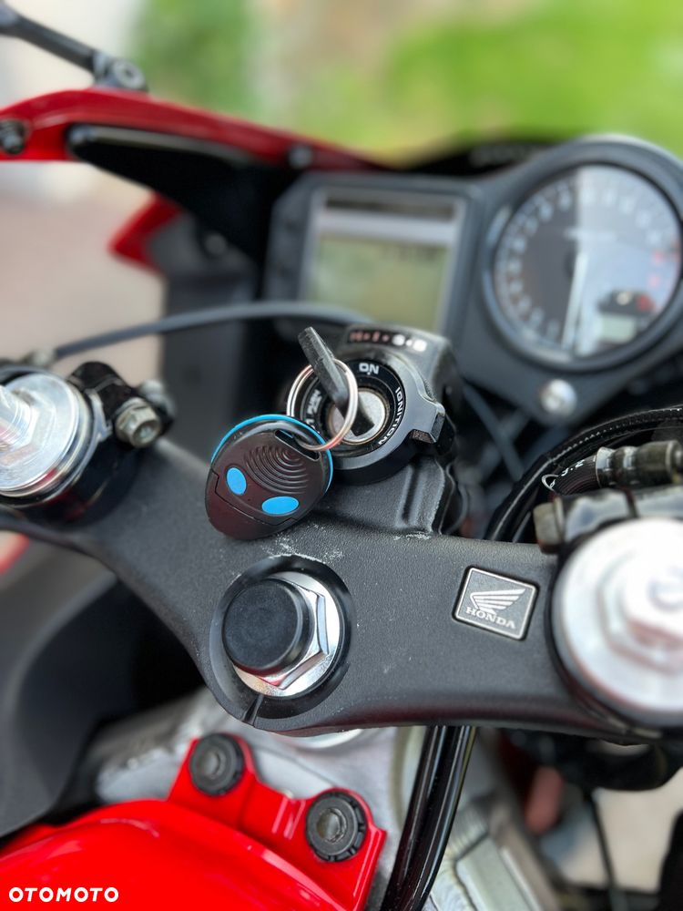 Honda CBR - 17