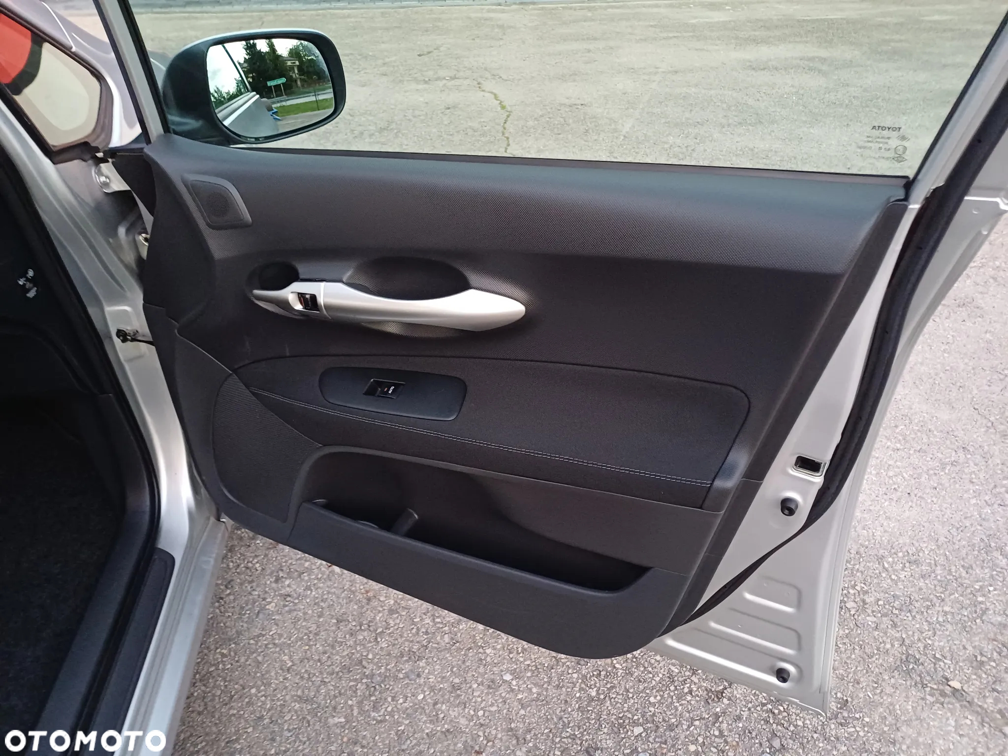 Toyota Auris 1.33 VVT-i Luna - 15