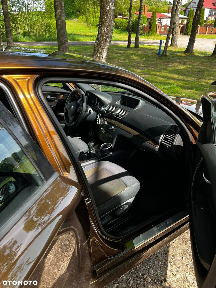 BMW Seria 1 118d - 21