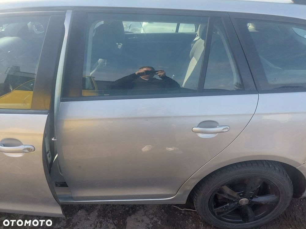 DRZWI KOMPLETNE LEWY TYŁ VOLKSWAGEN GOLF V KOMBI LA7W - 2