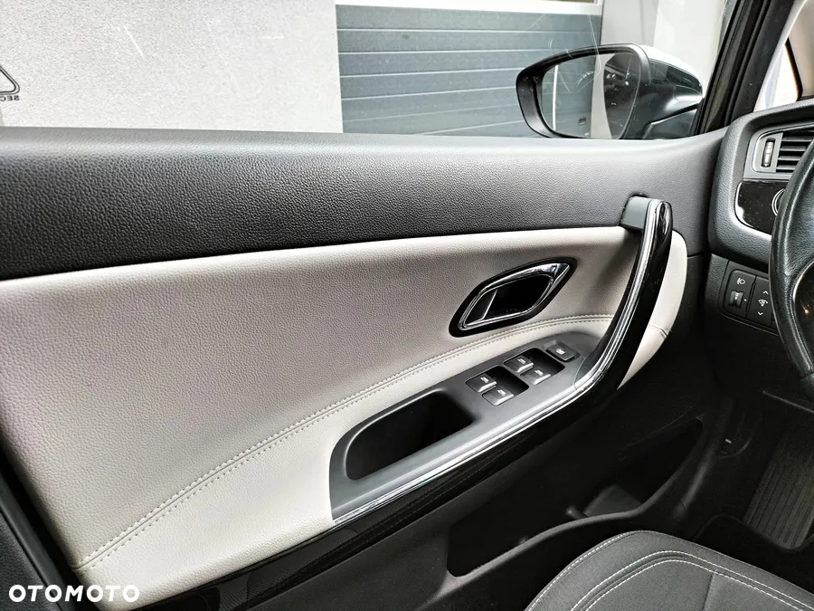 Kia Ceed - 25