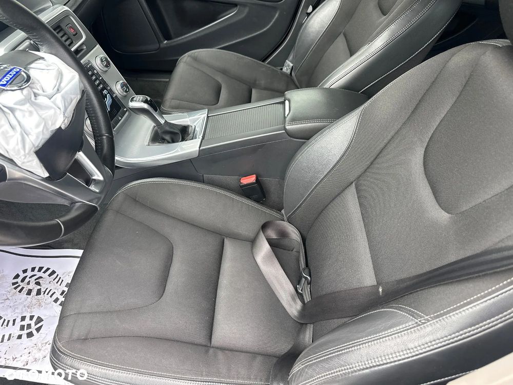 Volvo V60 - 24